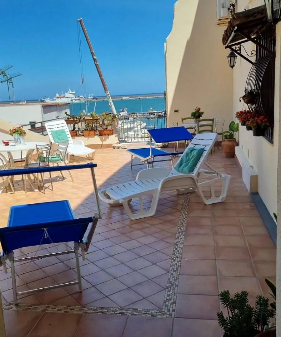 Bed and Breakfast Sicily Coast à Catane Couette-café